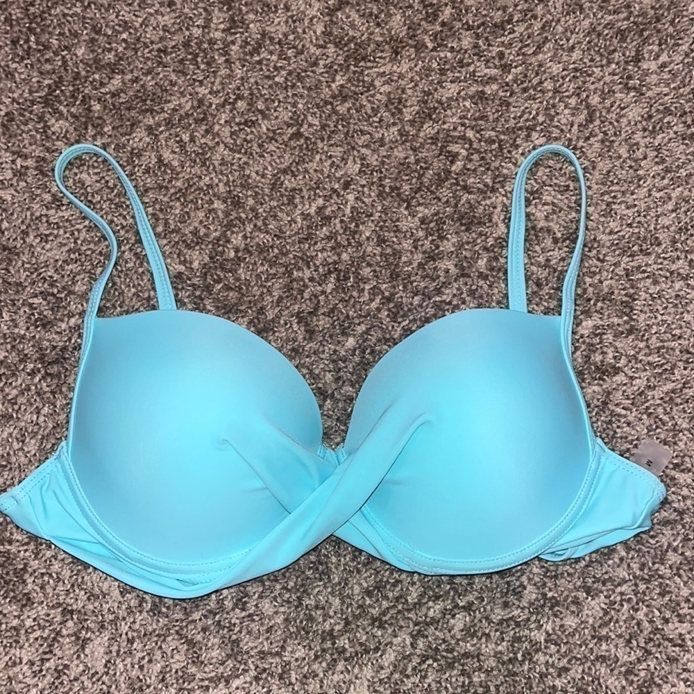 Women’s medium bikini  top